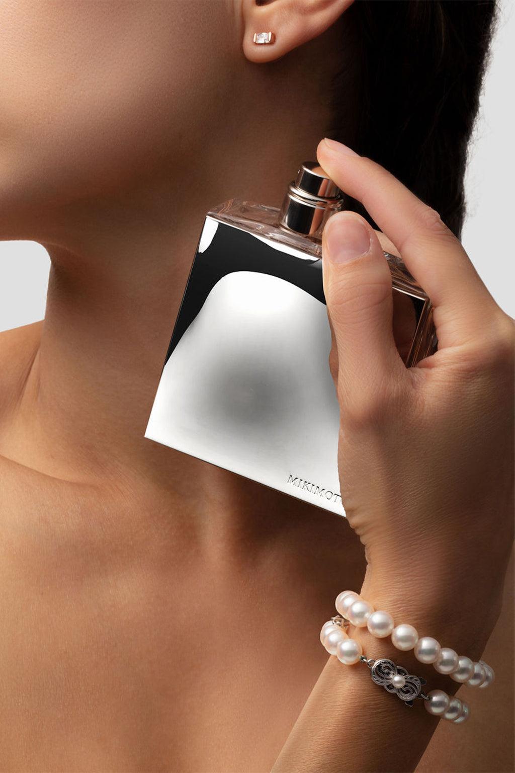 Mikimoto perfume discount review